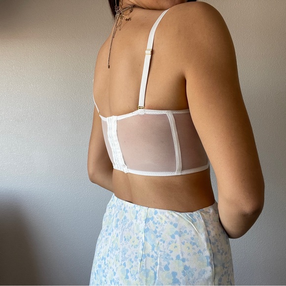 Floral Embroidered Corset Bra Top - Picture 3 of 4